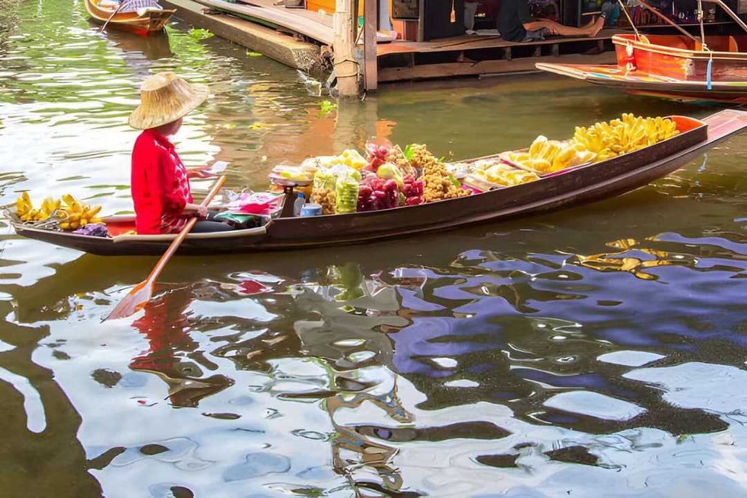 Floating Food Vendors