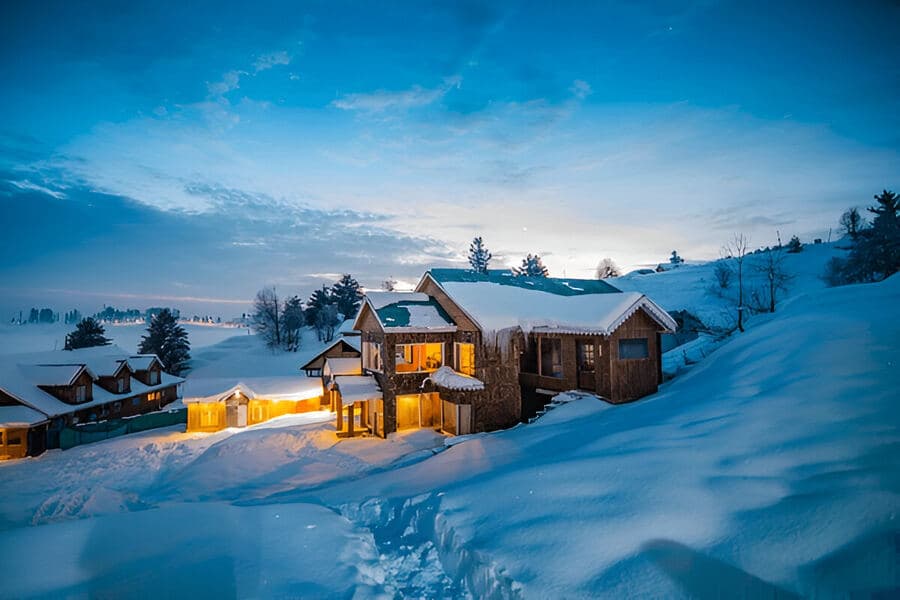 Romantic Getaway: Honeymoon in Gulmarg