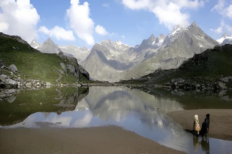Vasuki Tal (Near Kedarnath)