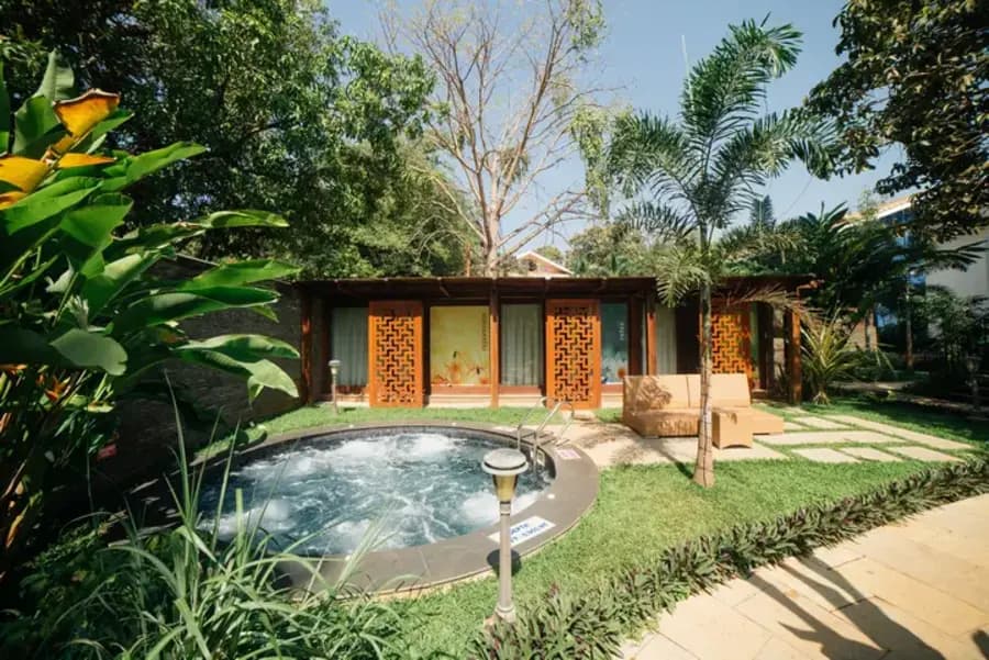 Acron Waterfront Resort