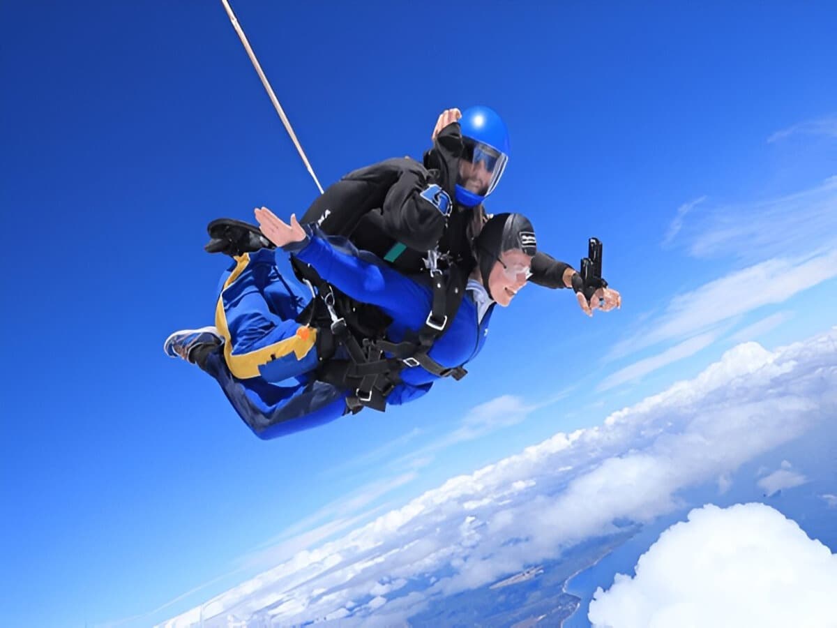 Skydiving in Singapore